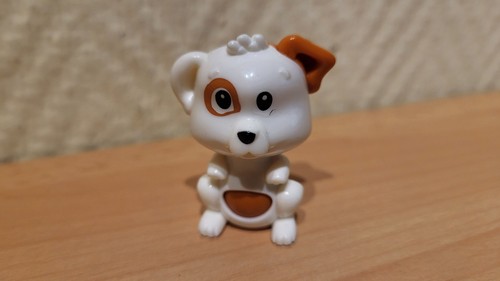 Figur hund weiß mit - Ü-ei,