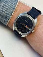 Slava Vintage: Automatische russische UdSSR-Armbanduhr, 25 Steinen, Tag & Datum