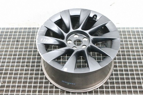 Tesla model 2024 r20 - model,