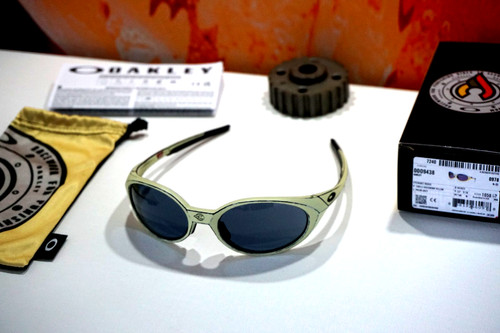 Oakley eye jacket - jacket, x