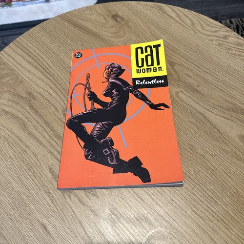 Catwoman relentless e - catwoman,