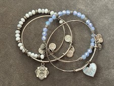 Alex And Ani Modeschmuck Damen 4x Armreif Mit Charm Bangle MOM 2017