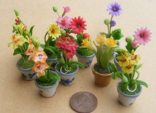 Puppenhaus gemischte Blumen im