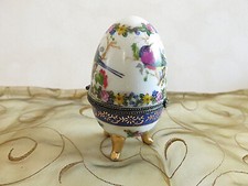 Mit Hand bemalte Eierdose mit