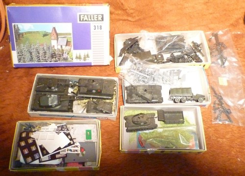 Viele militär modelle etwa - viele, modelle,