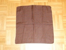 Seidennickituch m. Blumenmuster , ca. 43 x 43cm.