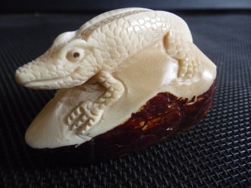Netsuke krokodil feine - netsuke,