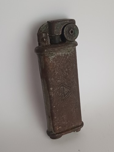 Altes vintage feuerzeug - altes,