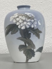 leicht herzförmige Vase von