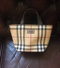 BURBERRY süße kleine Tasche
