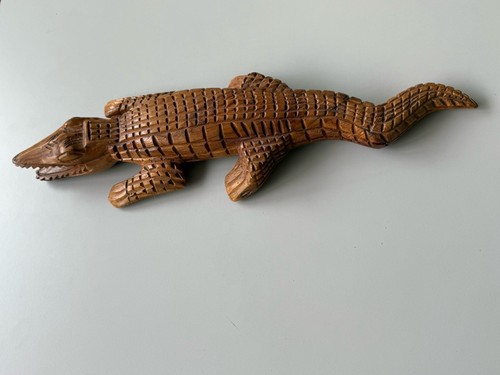 Krokodil holz skulptur - krokodil,