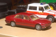 BMW 740i	Calypsorotmetallic