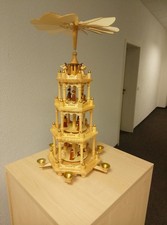 Weihnachtspyramide 4 stöckig