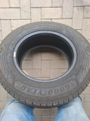 215 65r15 goodyear vector - c,