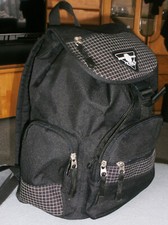 Neuwertiger Sportrucksack - Schulrucksack von Hotpack schwarz