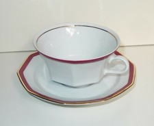 Gedeck mit 1 Tasse + Untertasse Winterling Marktleuthen Bavaria weinrot Goldrand
