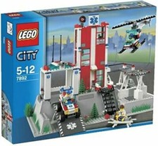 Lego city hospital - city:,