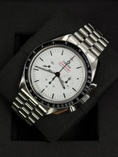 Omega Speedmaster Moonwatch