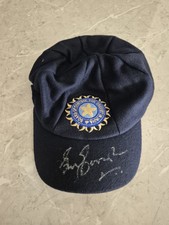 *SIGNED* Sunil Gavaskar