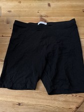 Primark Radlerhose schwarz Gr 40/42 ( M )