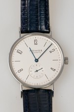 Nomos Tangente Handaufzug mit Glasboden, Box und Papieren aus 2006