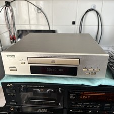 DENON  DCD-F100  CD-Player in gutem Zustand.