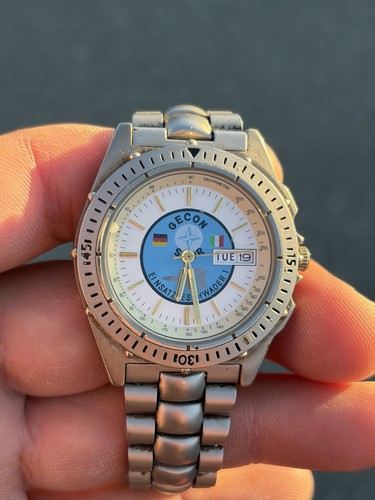 Uhr kfor sfor - uhr,