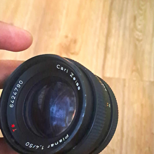 Carl zeiss planar 50mm - planar, t*