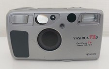 Yashica T 5 D mit dem Carl Zeiss Tessar T* 1:3,5/35 mm Objektiv