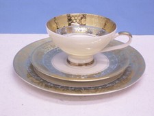 SAMMELGEDECK: PORZELLAN