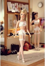 Silkstone Barbie 2000, The