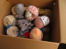 Großes Wollpaket mit Häkelnadeln (3xOVP) , beleuchteten Nadeln OPAL, Iceyarn....