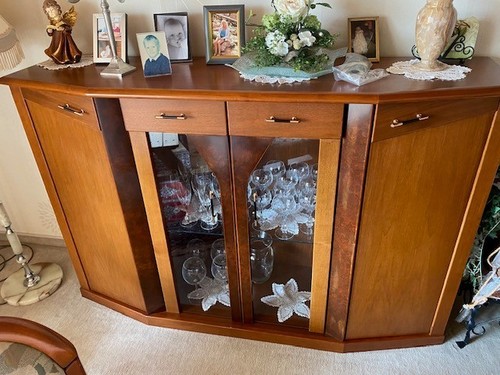 Sideboard sehr gut erhalten - sehr,