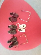 Alte Puppenschuhe Puppenstiefel Puppenbrillen Konvolut 