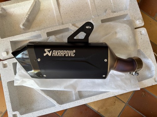 Akrapovic slip - akrapovic, on