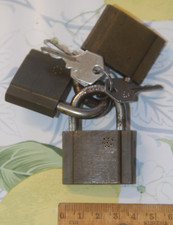 DDR 3x Vorhängeschloss 3x