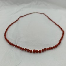 Antike Halskette aus Korallenperlen | vergoldeter Verschluss - 15,8  Gramm 