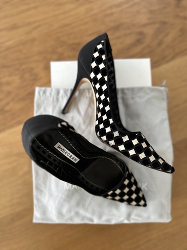 Manolo blahnik high - high, heels