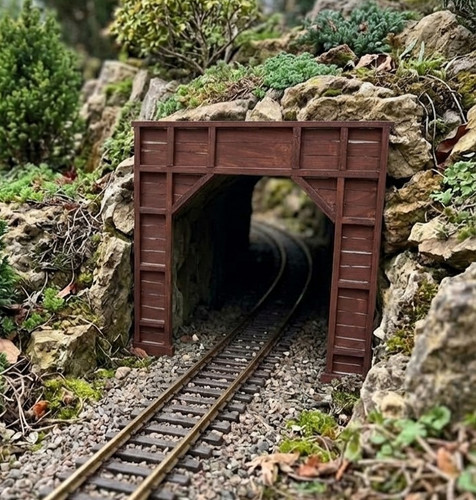 Tunnelportal spur holz - tunnelportal,