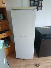 Grosser Kühlschrank