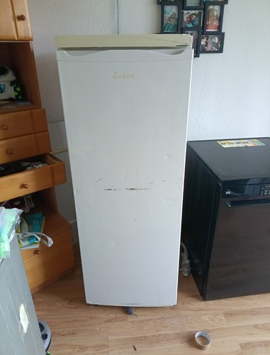 Grosser kühlschrank - grosser,