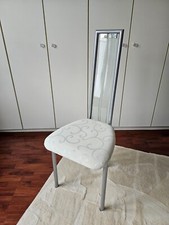 4 moderne, stylische Esstisch-Stühle - Metall, Plexiglas, Stoff