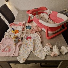Baby Badewanne + Klamotten