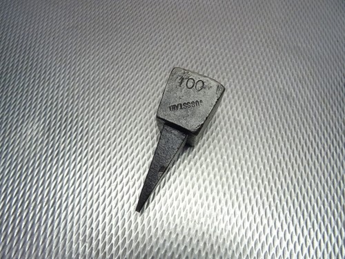 Altes antikes werkzeu - antikes,