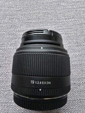 Sigma 19mm F2,8 DN MFT