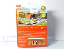 Busch 1456 H0  - Fahrzeughalle aus echten Holz  Bausatz  -  neu in OVP