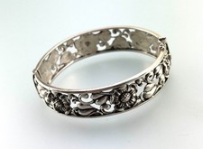 Antiker Armreif - florale