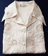 Alte elegante Seidenbluse mit