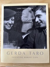 Gerda Taro: Inventing Robert Capa. Rogoyska, Jane
