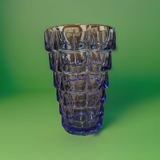 Massive Glasvase konisch